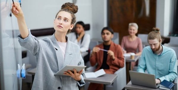 Coaching Institute Business Advantages and Disadvantages