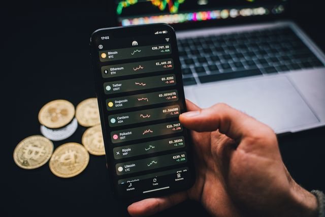 How Crypto Wallet Addresses Work Across Different Blockchains