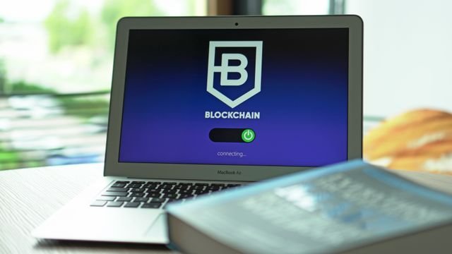What Happens to Cryptocurrency After a Blockchain Fork?
